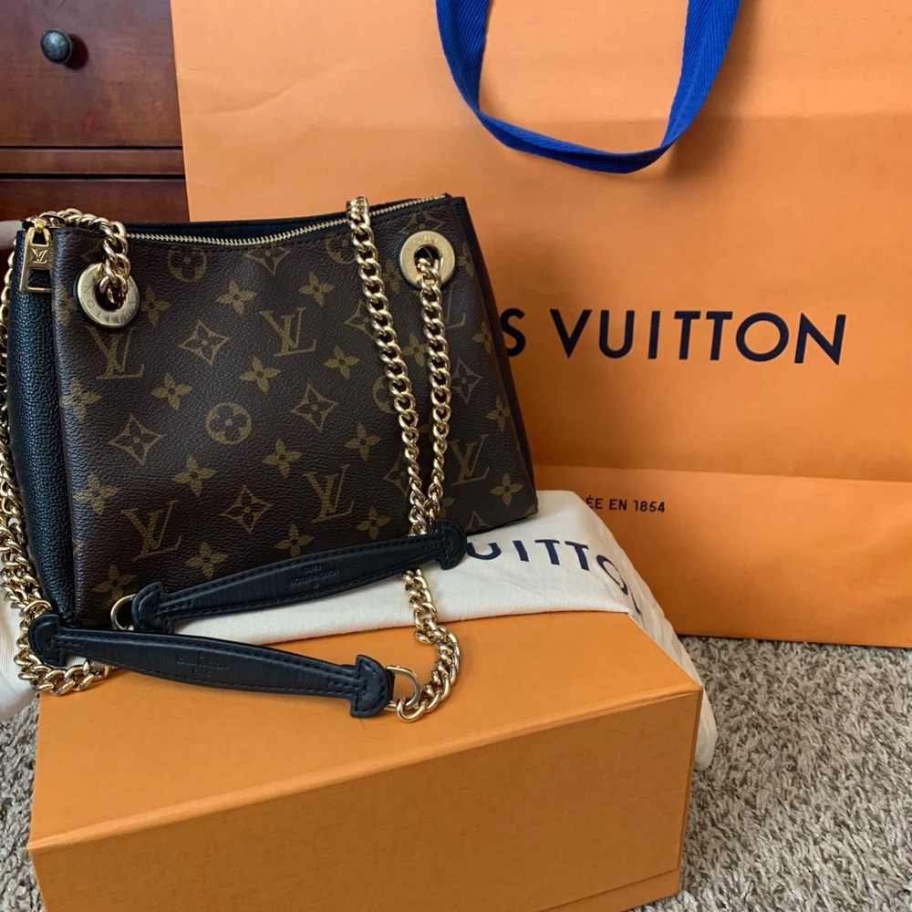Authentic Louis Vuitton Surene BB Noir M43775